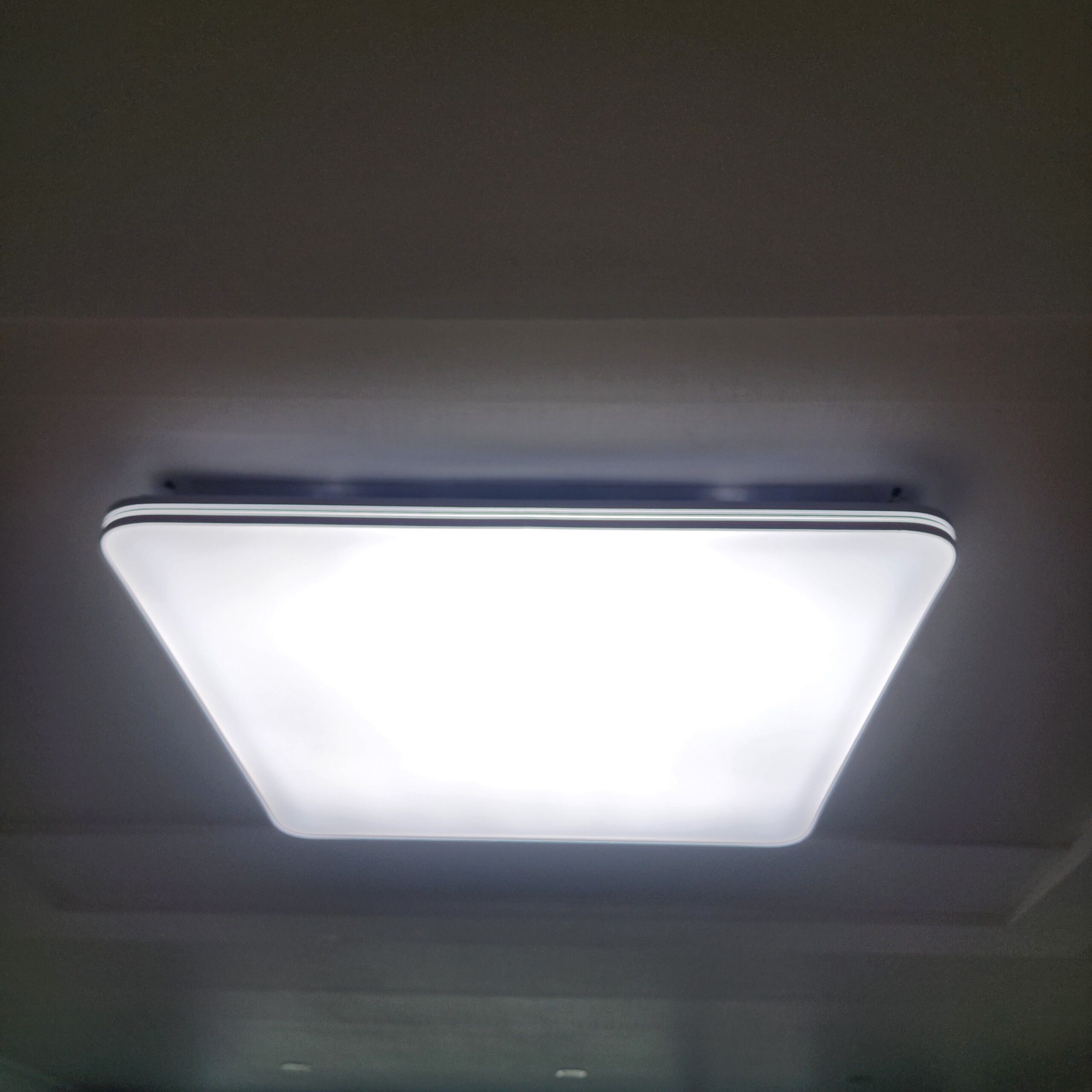 LED 사각 방등 설치 모습